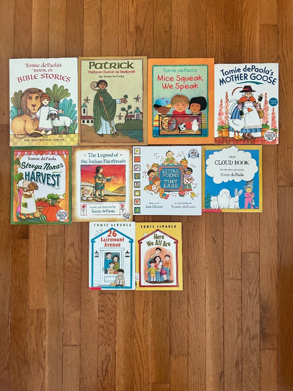 Lot of 10 Tommie DePaola Children's Picture Chapter Books Bible Stories Patrick